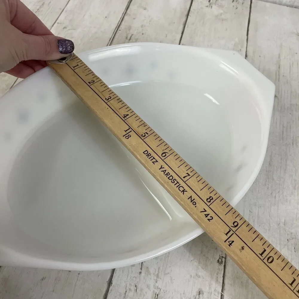 Pyrex MCM Black Atomic Star Compass Divided Casserole Dish  1 ½ Quart Starburst